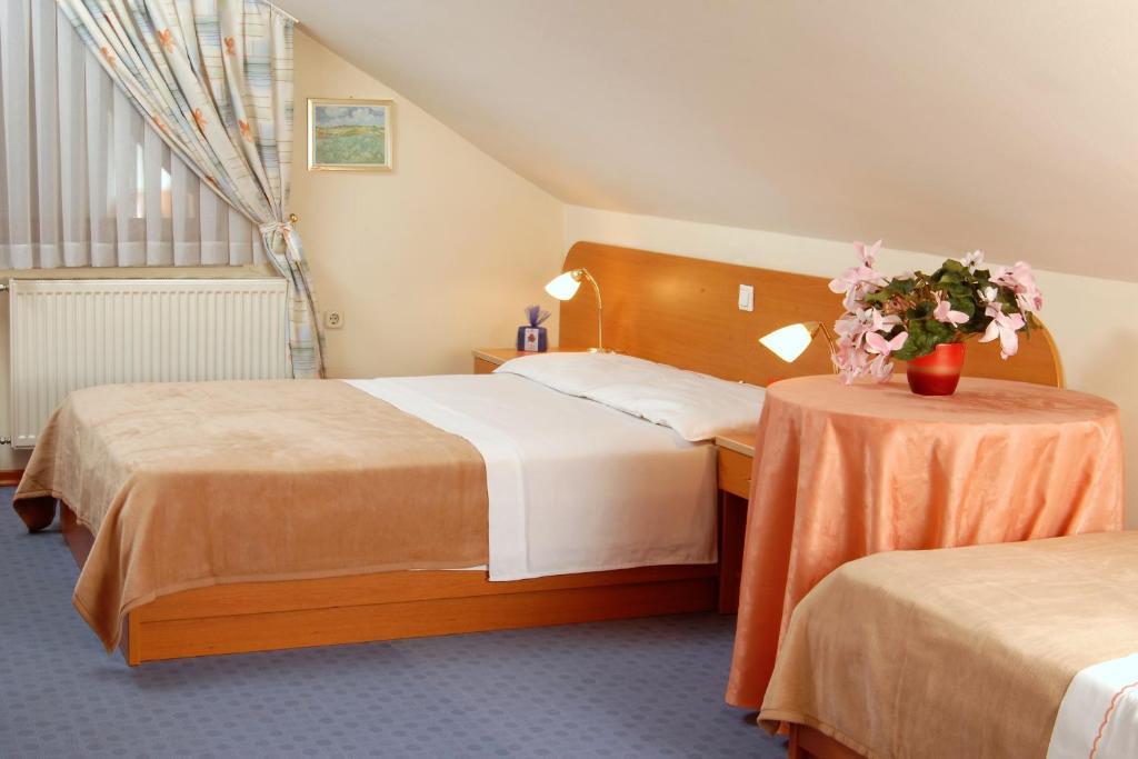 Guesthouse Bajc Vrhnika Cameră foto